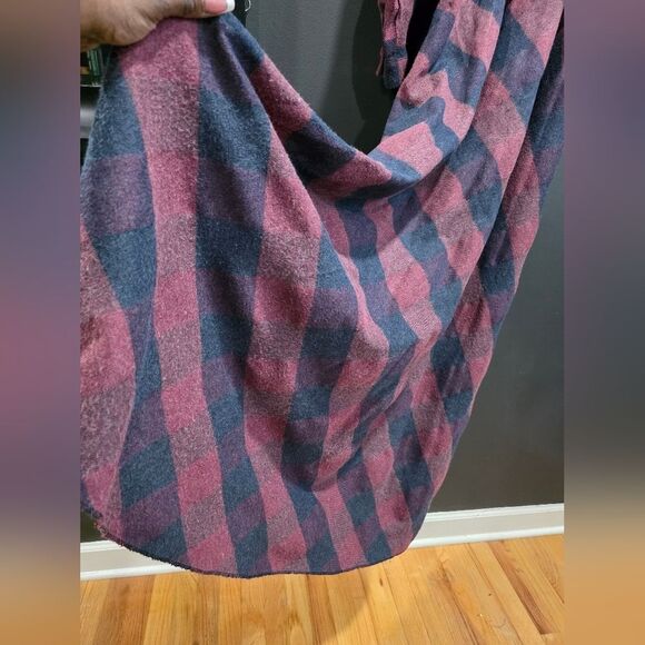 New Lion Collection Maxi Plaid Dress Fuzzy Burgundy Blue Quarter Button Sz 42 - Picture 7 of 10